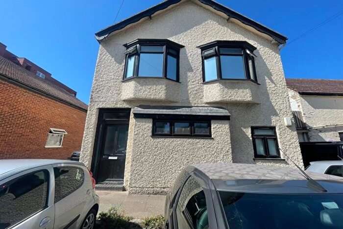 2 Bedroom Apartment To Rent In Railway Road, BN9