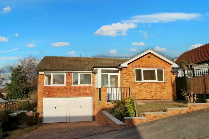 3 Bedroom Detached Bungalow To Rent In Beech Avenue, Mapperley, Nottingham, NG3