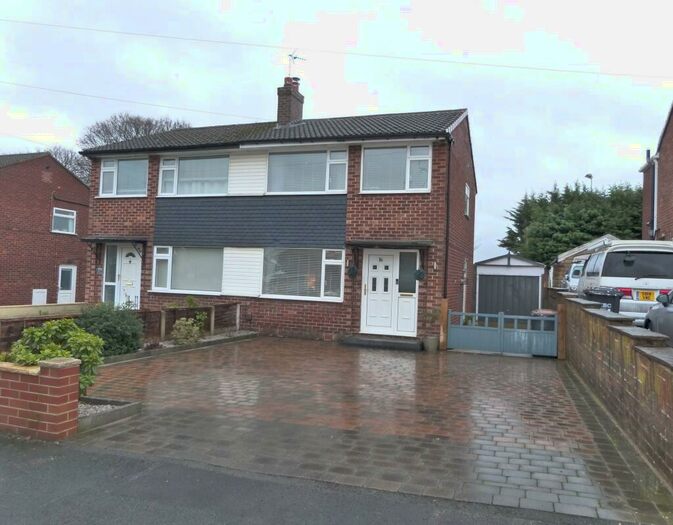 3 Bedroom Semi-Detached House To Rent In Olive Walk, Harrogate, HG1