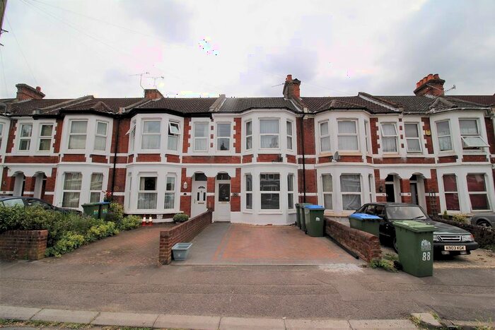 4 Bedroom Terraced House To Rent In Stafford Road, Shirley, Southampton, SO15