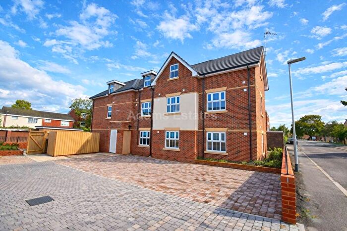 1 Bedroom Flat To Rent In Block B, Charndon Close, Reading, RG2