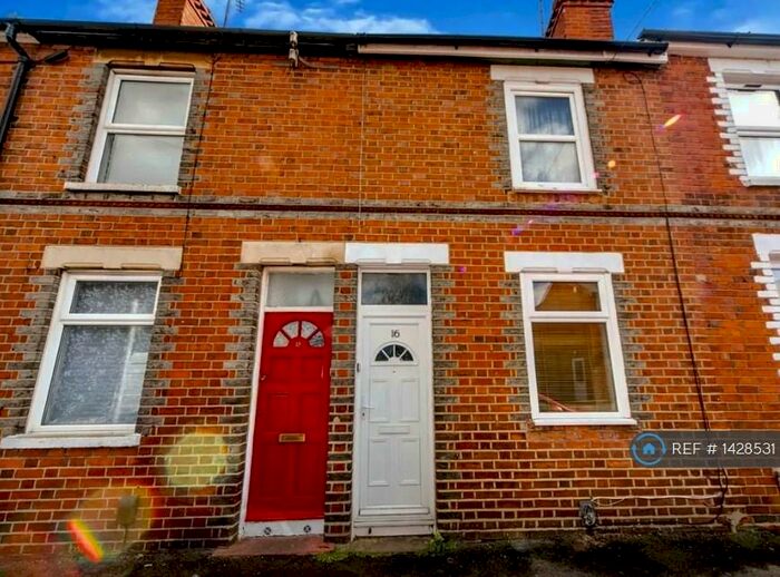 2 Bedroom Terraced House To Rent In Little Johns Lane, Reading, RG30