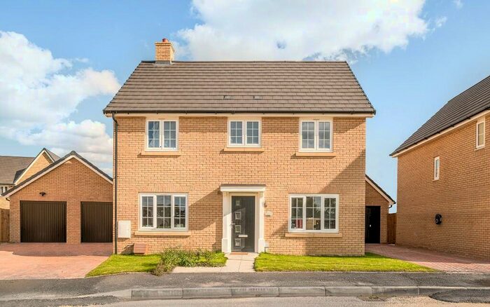 4 Bedroom Detached House For Sale In Buxton Road, Old Catton, Norfolk, NR6