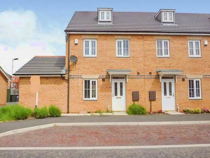 3 Bedroom Town House To Rent In Greyfriars Lane, Longbenton, Newcastle Upon Tyne, Tyne And Wear, NE12