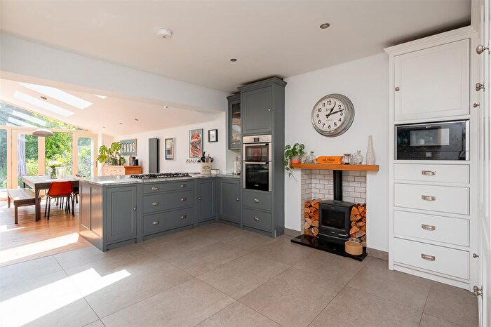 5 Bedroom Semi-Detached Bungalow For Sale In Moorlands Road, Skelton, York, YO30