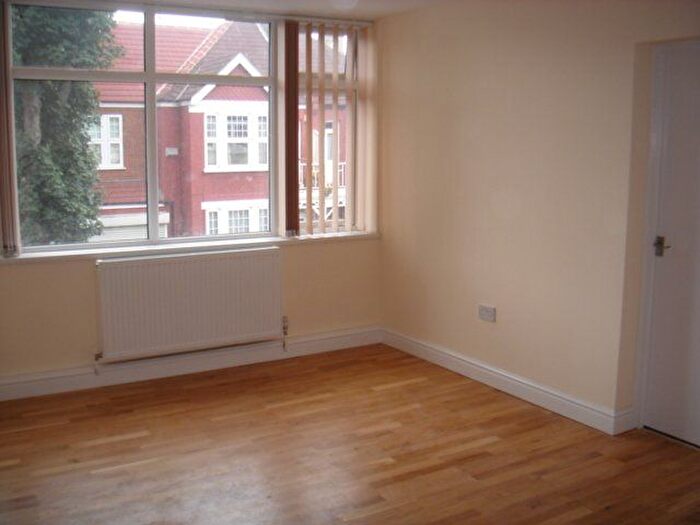 1 Bedroom Flat To Rent In Cherington Road, London, W7