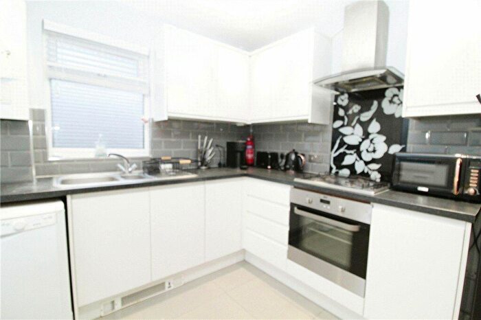 2 Bedroom Apartment To Rent In Neville Road, Croydon, CR0