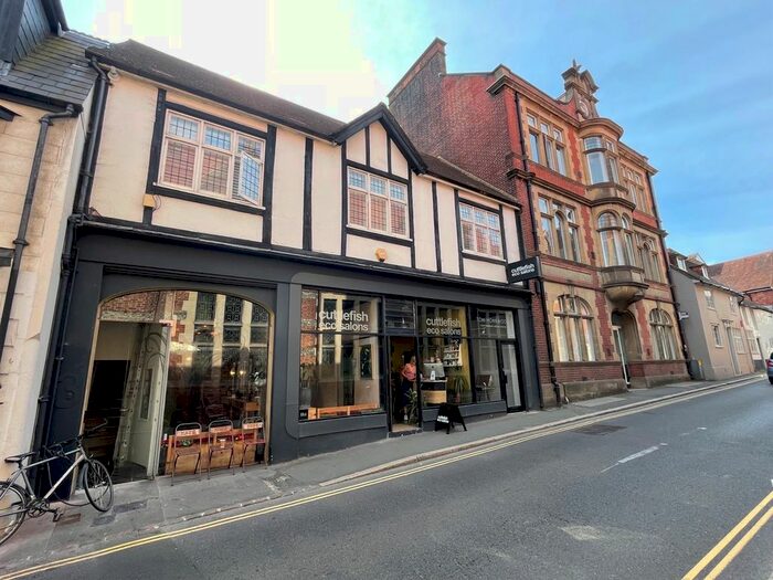 2 Bedroom Flat To Rent In Fisher Street, Lewes, BN7