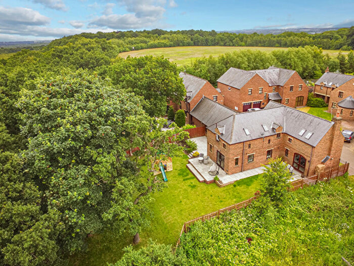 4 Bedroom Link Detached House For Sale In Sycamore House, Methley Lane, Leeds, LS26