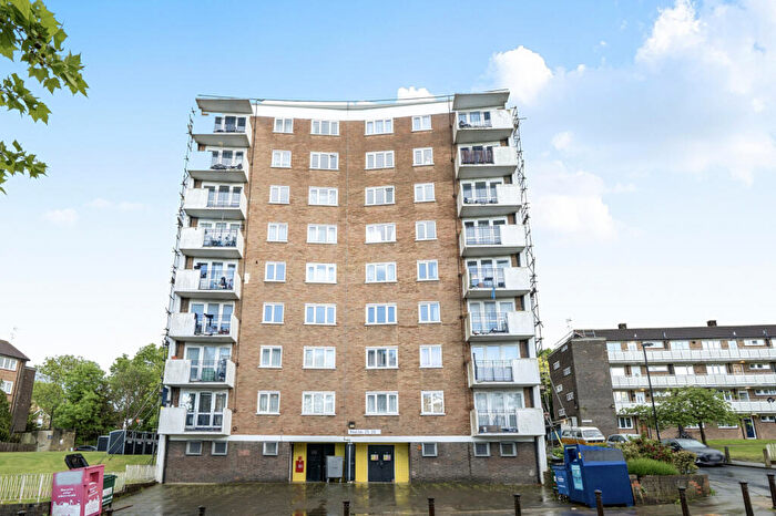 1 Bedroom Apartment For Sale In Wood Vale, London, SE23