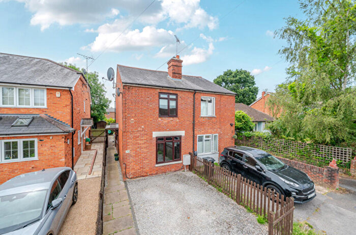 3 Bedroom Semi-Detached House For Sale In Commons Road, Wokingham, Berkshire, RG41