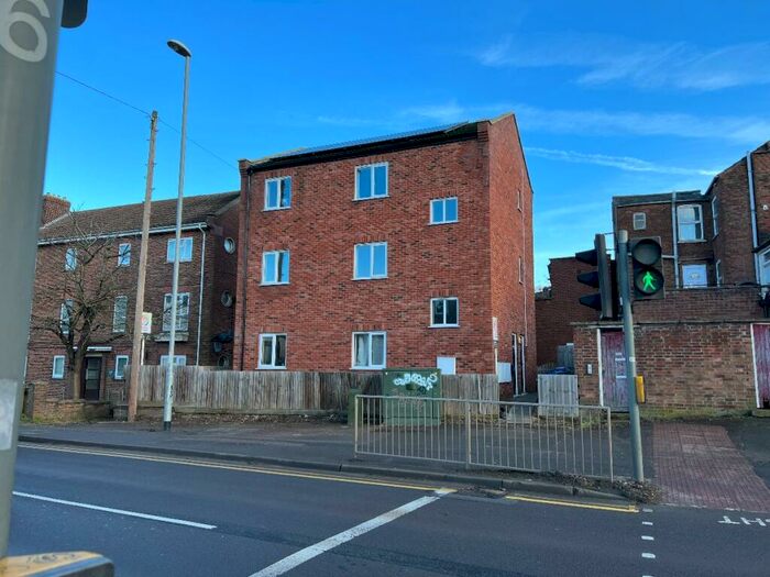 2 Bedroom Flat To Rent In Churchill Road, Wisbech, PE13