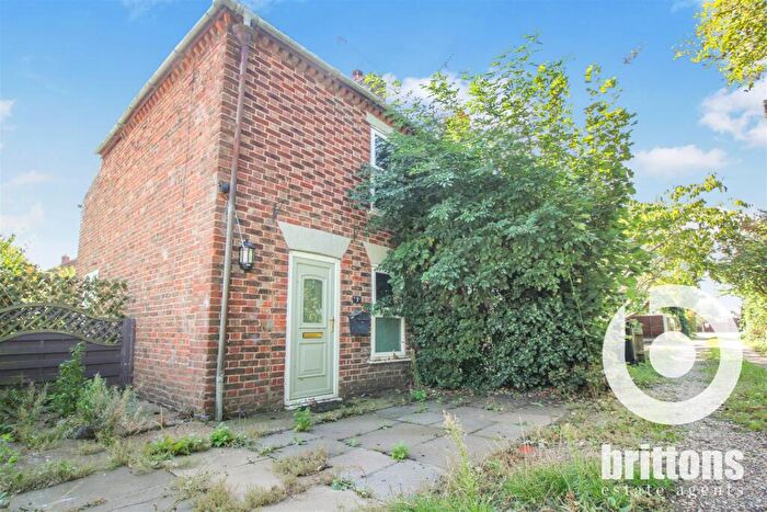 2 Bedroom Cottage For Sale In Victory Lane, Tilney St. Lawrence, King's Lynn, PE34