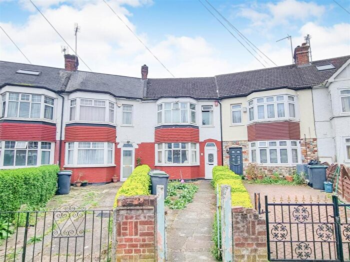 4 Bedroom Terraced House For Sale In Cobham Road, London, N22
