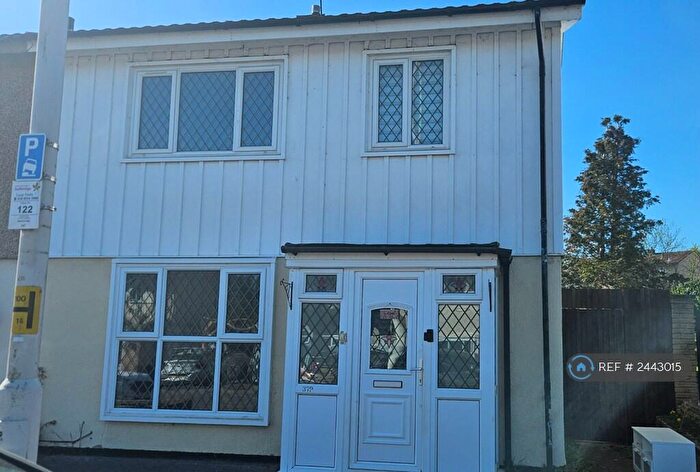 3 Bedroom Semi-Detached House To Rent In Manford Way, Chigwell, IG7