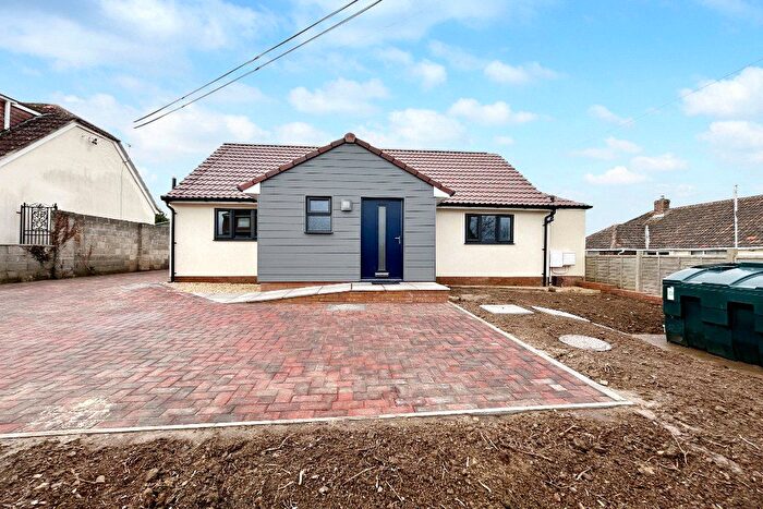 3 Bedroom Bungalow To Rent In Woolavington Hill, Woolavington, Bridgwater, Somerset, TA7