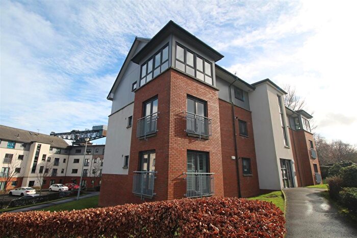 2 Bedroom Flat For Sale In Kincaid Court, Greenock, PA15