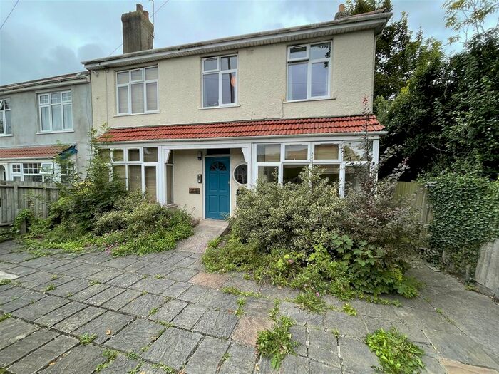 2 Bedroom Flat To Rent In Southmead Road, Westbury-On-Trym, Bristol, BS10