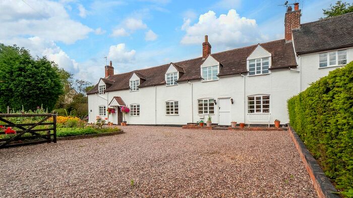 4 Bedroom Detached House For Sale In Brook End, Rugeley, WS15