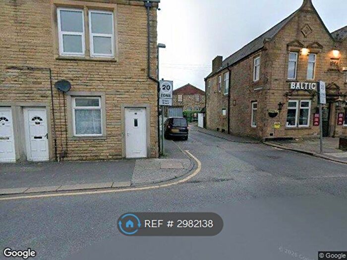 2 Bedroom Flat To Rent In Briercliffe Road, Burnley, BB10