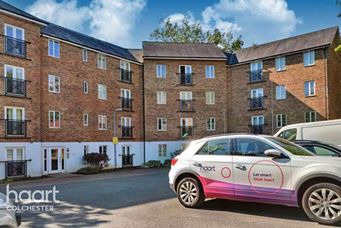 2 Bedroom Apartment To Rent In Bradford Drive, Colchester, CO4