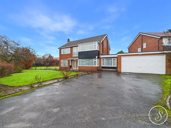 4 Bedroom Property For Sale In Detached House With Building Plot, LS17