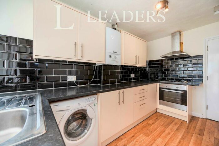 3 Bedroom Terraced House To Rent In Talbot Road, Southsea, PO4