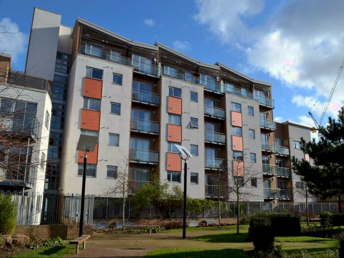 2 Bedroom Apartment To Rent In Violet Road, London, E3