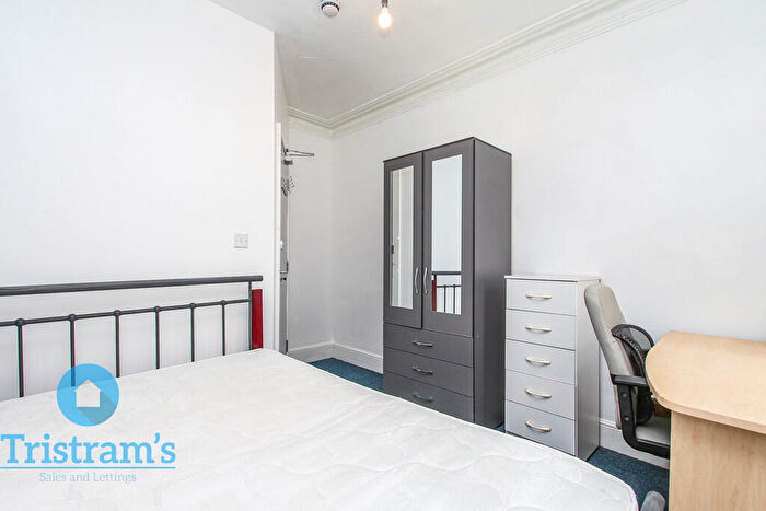5 Bedroom Terraced House To Rent In Lenton Boulevard, Lenton, NG7
