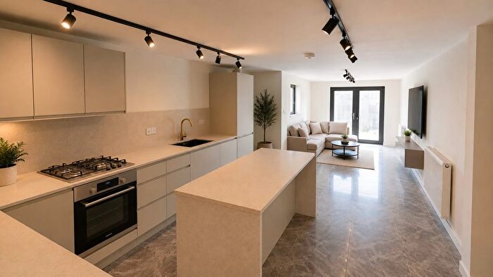 6 Bedroom Terraced House To Rent In Dogfield Street, Cathays, Cardiff, CF24