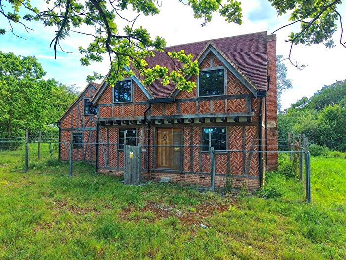 Detached House For Sale In Cosy Nook, Eastwood Old Road, Leigh-On-Sea, Essex, SS9
