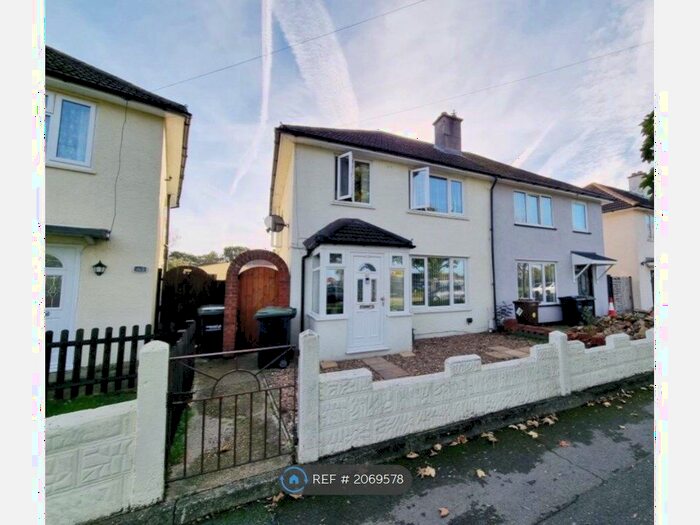 3 Bedroom Semi-Detached House To Rent In Brewers Lane, Gosport, PO13