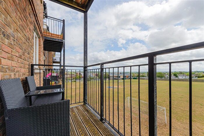 2 Bedroom Flat For Sale In Baker Crescent, Trinity Fields, Dartford, Kent, DA1