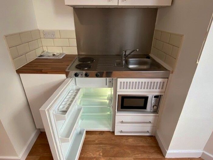 Studio To Rent In Lodge Road, Southampton, SO14