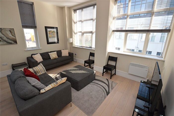 2 Bedroom Flat To Rent In Dock Office, Furness Quay, Salford, M50