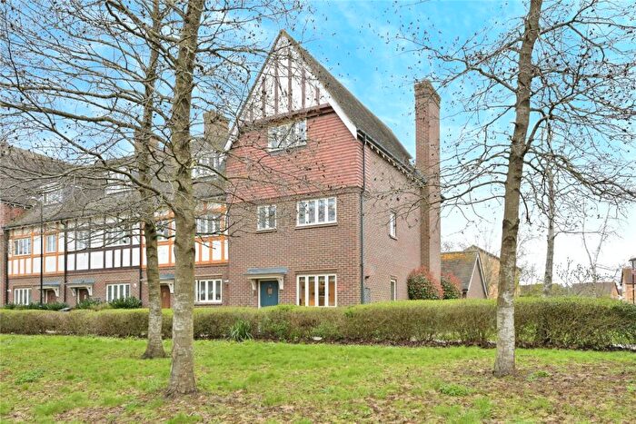 5 Bedroom End Of Terrace House For Sale In Clickers Place, Northampton, Northamptonshire, NN5