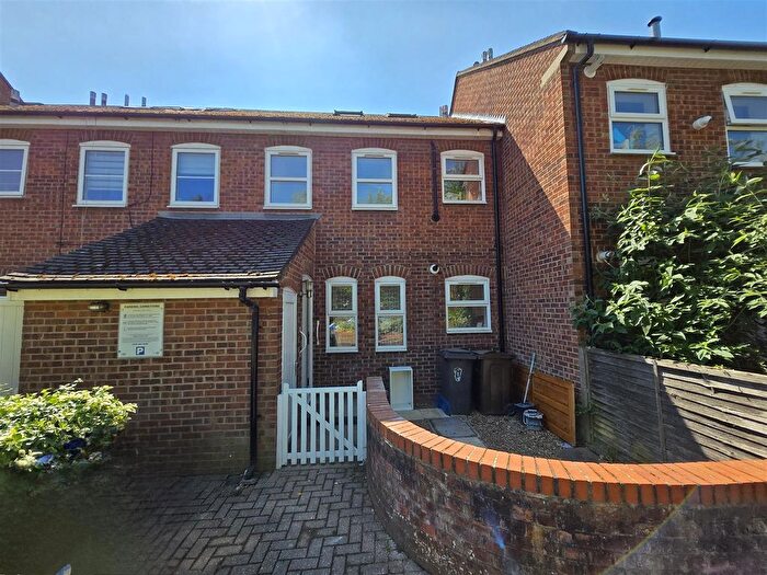 1 Bedroom Flat To Rent In Palmerston Road, Harrow, HA3