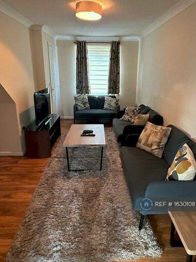 3 Bedroom Terraced House To Rent In Oakford Close, Nottingham, NG8