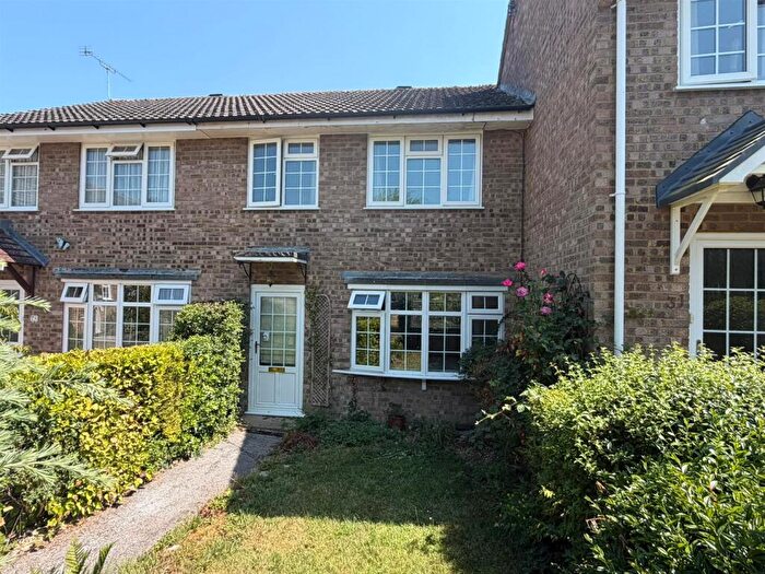 3 Bedroom Terraced House For Sale In Barnes Close, Sturminster Newton, DT10