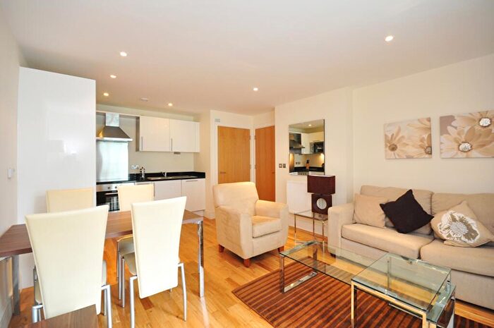 1 Bedroom Flat To Rent In Millharbour, Lanterns Court, Canary Wharf, London, E14