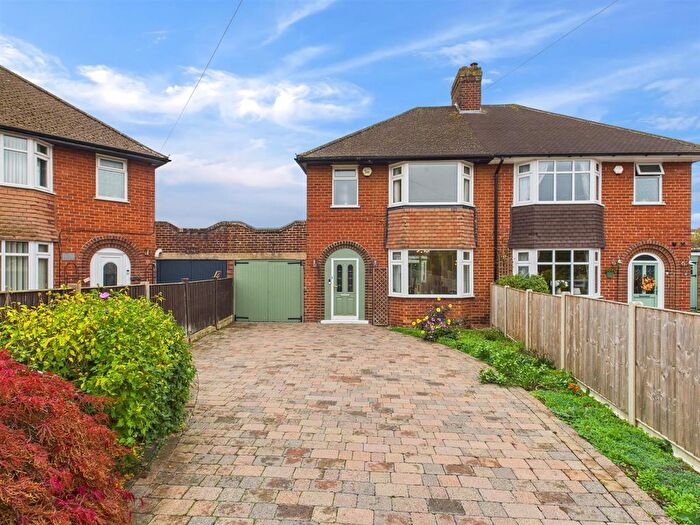 3 Bedroom Semi-detached House For Sale In Trevor Road, Hucclecote, Gloucester, GL3