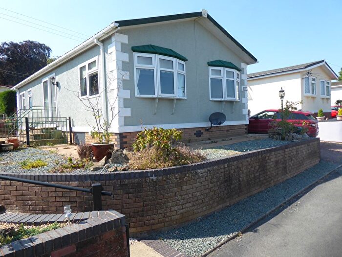 2 Bedroom Park Home For Sale In Doddington Heights, Earls Ditton Lane, Hopton Wafers, Kidderminster, DY14