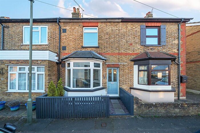 3 Bedroom Terraced House For Sale In Oatlands Road, Burgh Heath, Surrey, KT20