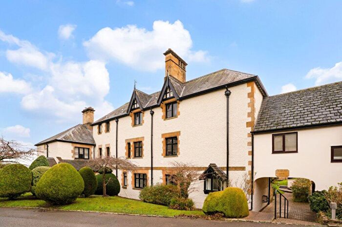 2 Bedroom Flat For Sale In Fosseway, Stow On The Wold, Cheltenham, Gloucestershire, GL54