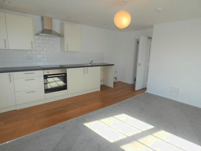 2 Bedroom Flat To Rent In Portland Street, Cheltenham GL52