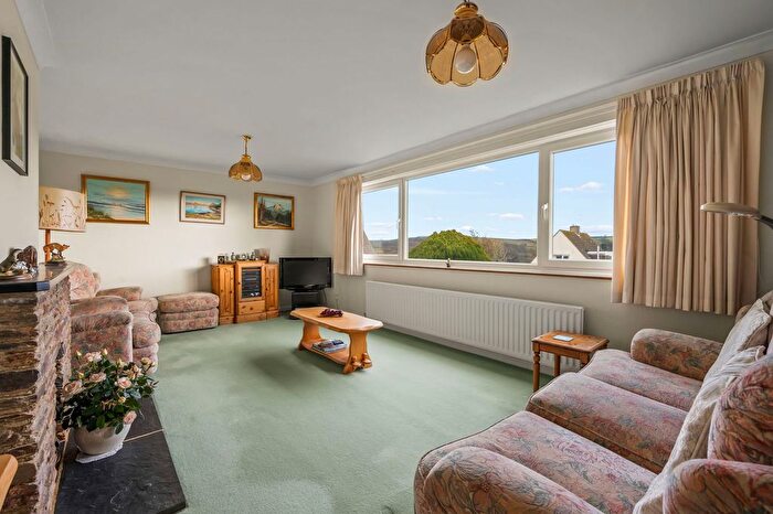 4 Bedroom Detached House For Sale In Green Park Way, Chillington, TQ7