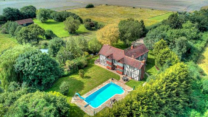 6 Bedroom Detached House For Sale In Rye Hill Road, Thornwood Common, Essex, CM16