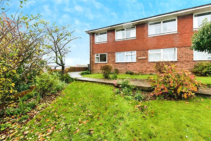 2 Bedroom Maisonette To Rent In Cockering Road, Canterbury, Kent, CT1