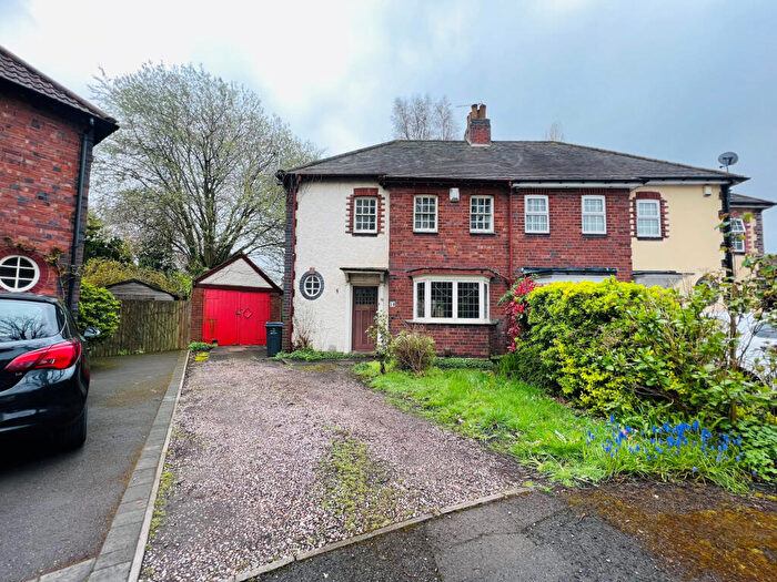 3 Bedroom Semi Detached House To Rent In Mayland Road, Birmingham, B16