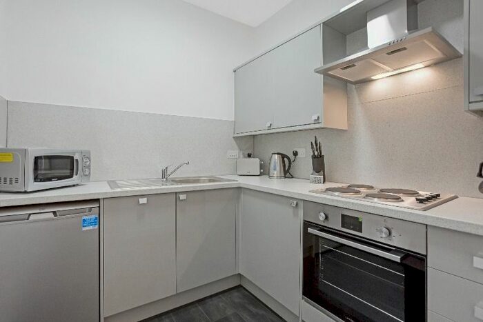 2 Bedroom Flat To Rent In Alexandra Parade, Dennistoun, Glasgow, G31